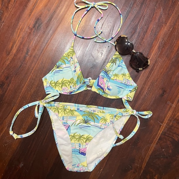 Adorable Blue Sky Bikini 👙 - Picture 2 of 6